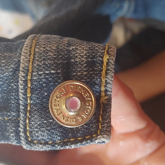 Girls Disney Princess Denim Jacket - Picture 2 of 4